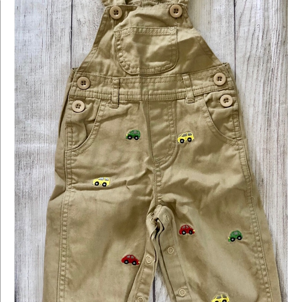 Cre8ions Bibs Tan 9 Mo With Small Cars On Front